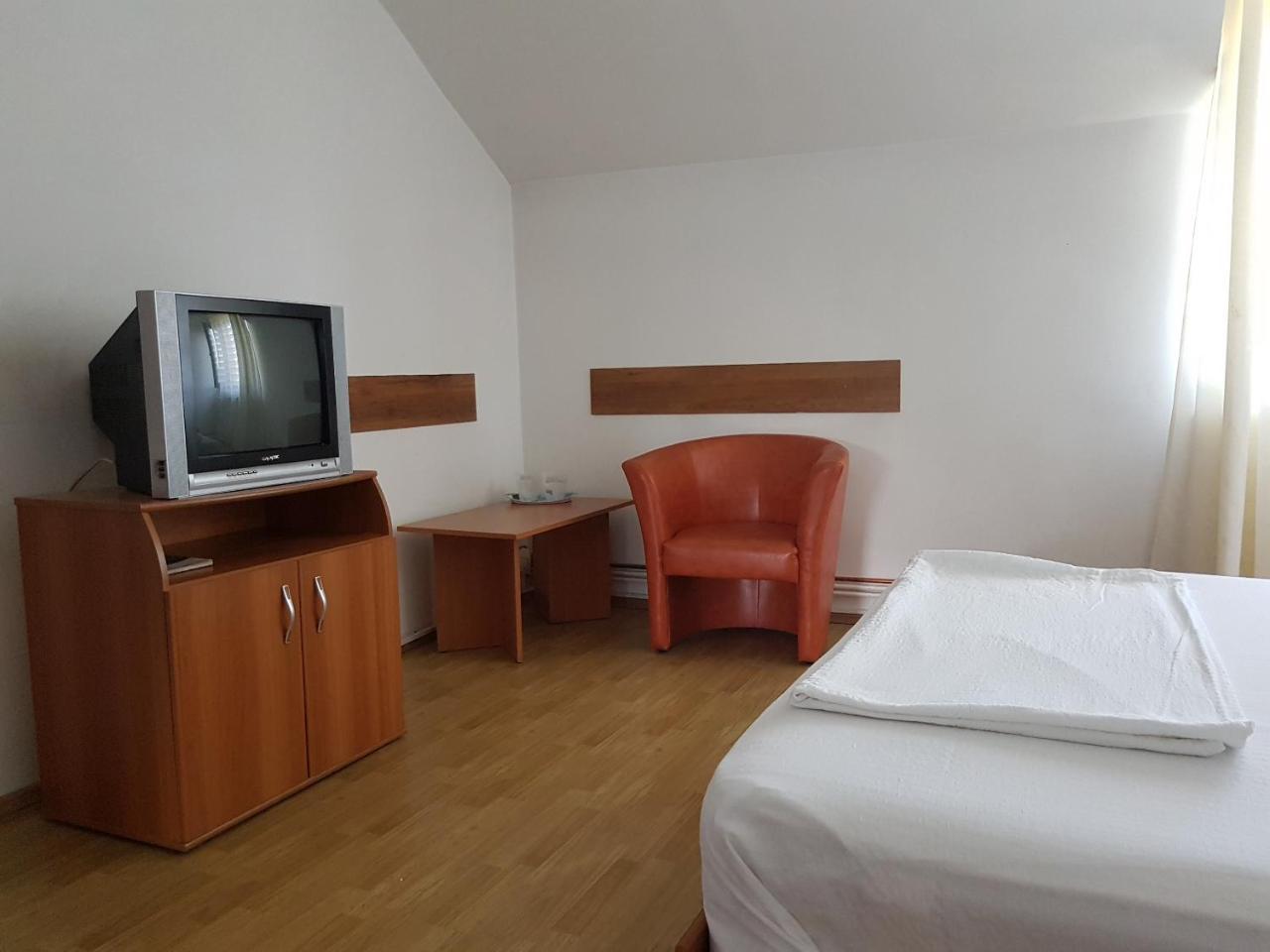 Motel Pacific 데바 외부 사진
